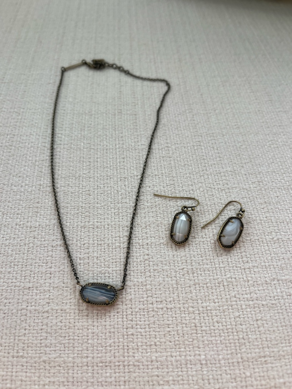 Kendra Scott Necklace and Earrings